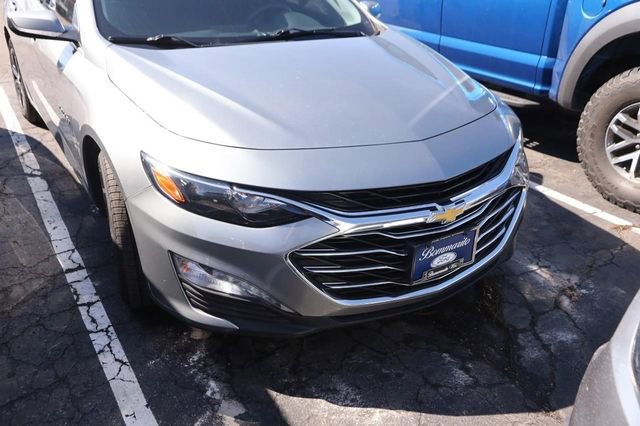 Used 2024 Chevrolet Malibu LT image 2