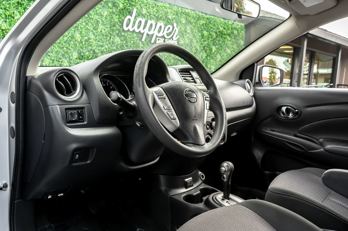 Used 2018 Nissan Versa SV FWD image 10