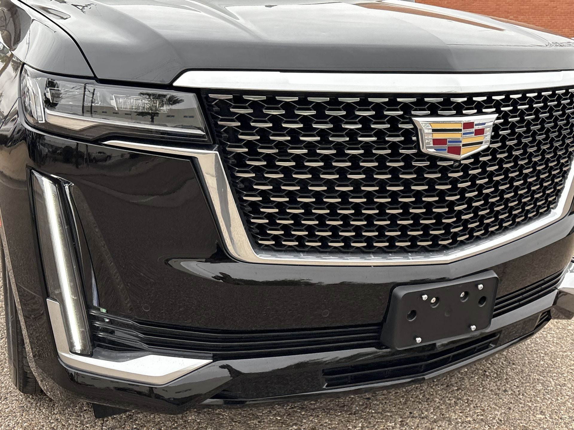 Used 2024 Cadillac Escalade Premium Luxury w/ Performance Package AWD/4WD image 10