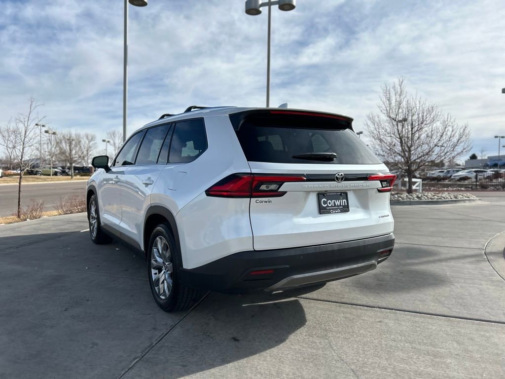 Used 2024 Toyota Grand Highlander Limited image 6