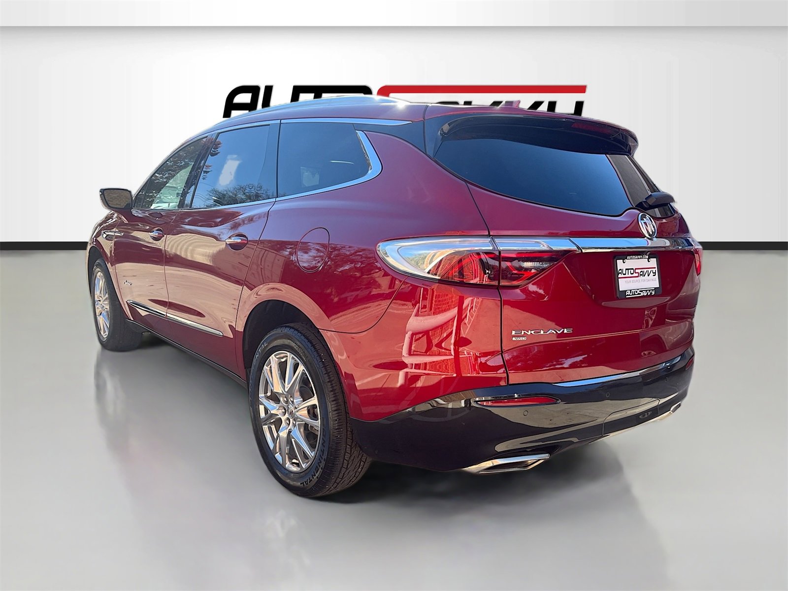 Used 2024 Buick Enclave Essence w/ Experience Buick Package image 5