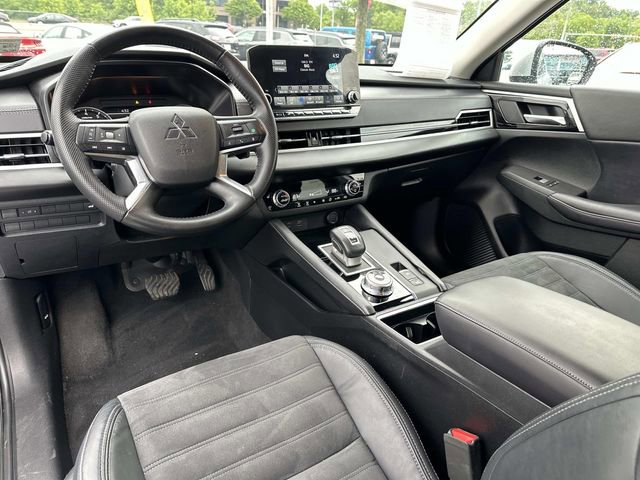 Used 2023 Mitsubishi Outlander SE AWD/4WD image 24