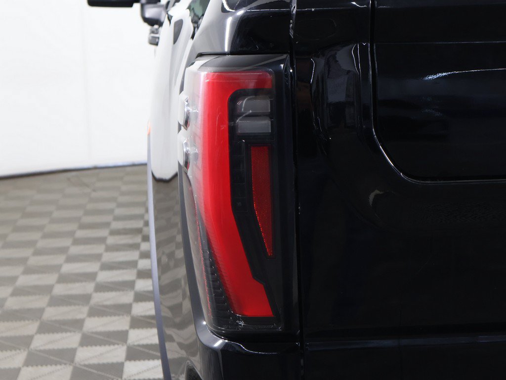 Used 2024 GMC Sierra 2500 AT4 w/ AT4 Premium Plus Package AWD/4WD image 19