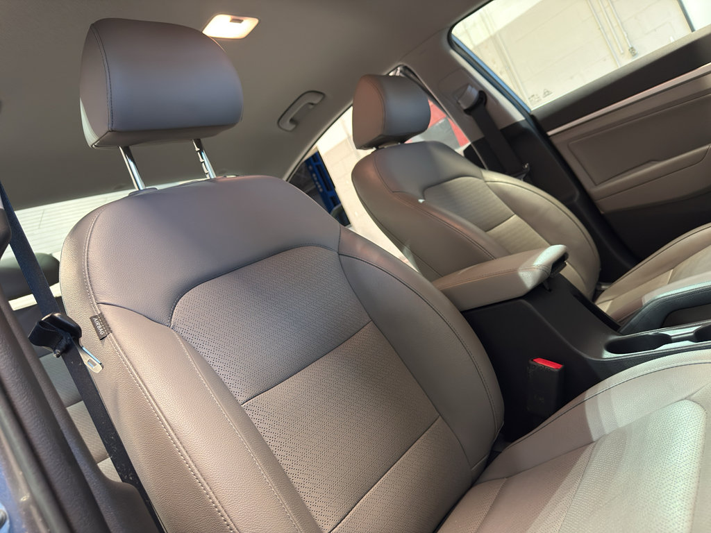 Used 2019 Hyundai Elantra Limited FWD image 21