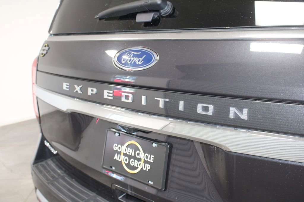 Used 2024 Ford Expedition Limited image 14