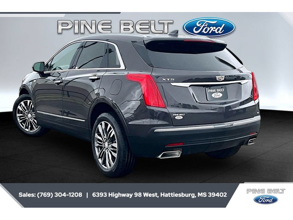 Used 2019 Cadillac XT5 Luxury FWD image 2