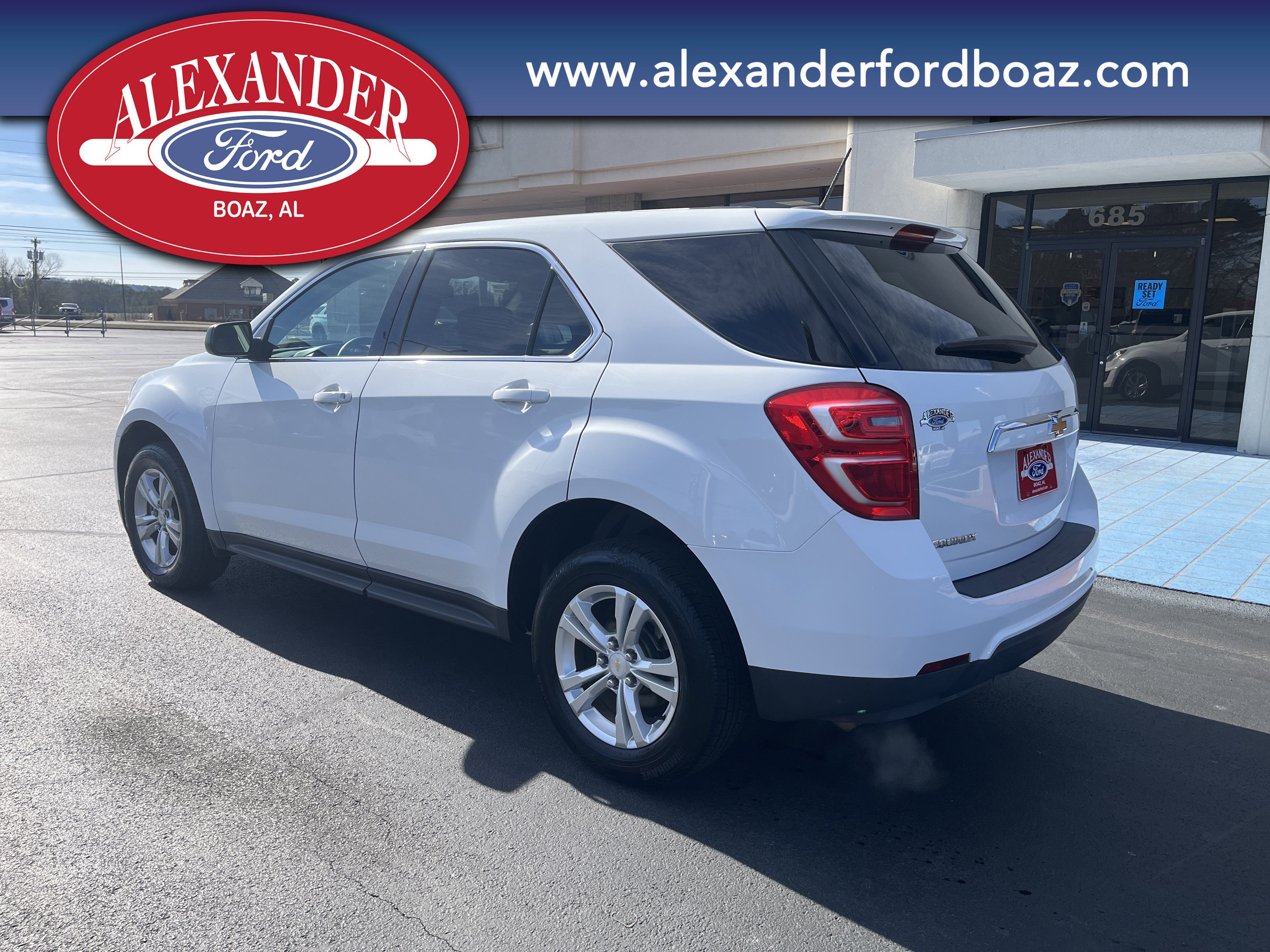Used 2017 Chevrolet Equinox LS image 2