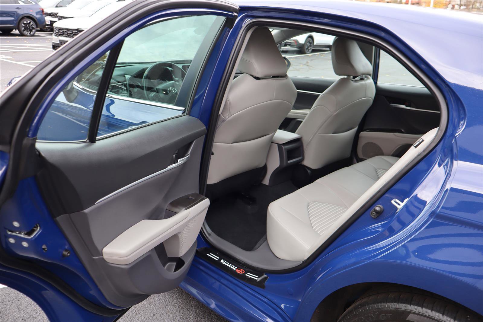 Used 2023 Toyota Camry SE image 22