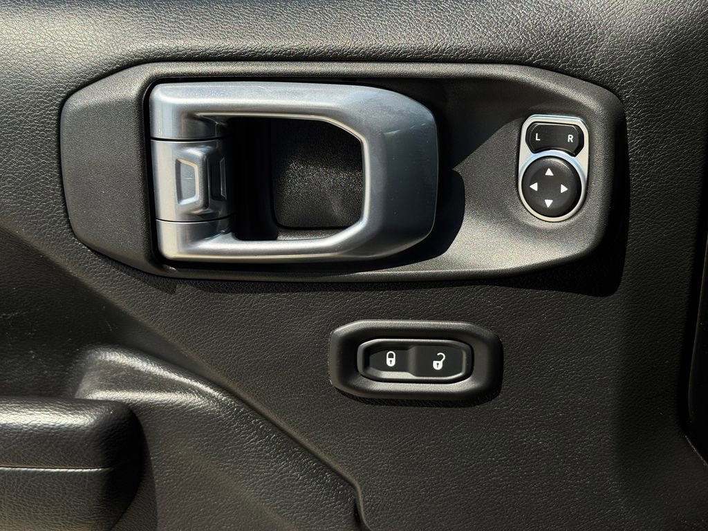 Used 2022 Jeep Gladiator Sport AWD/4WD image 22