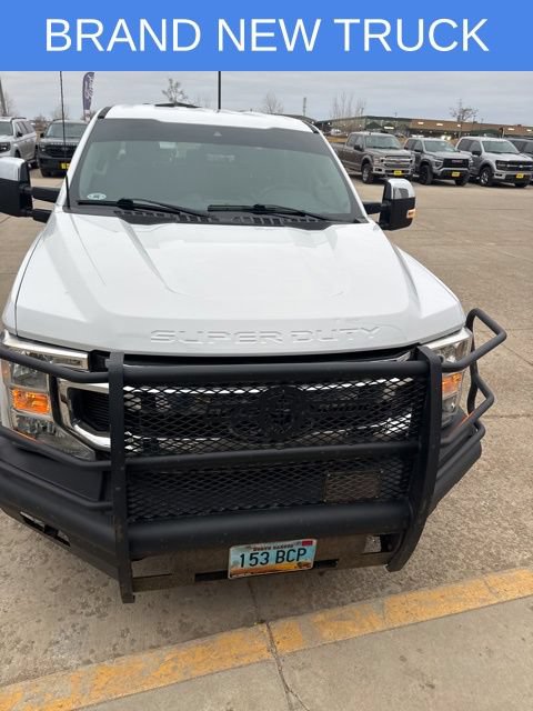 Used 2022 Ford F250 XLT w/ XLT Premium Package AWD/4WD image 2