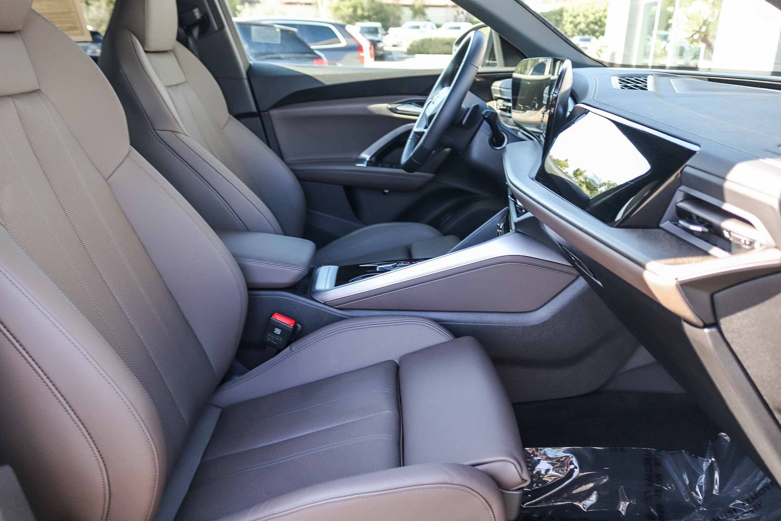 Certified 2025 Audi Q5 Premium w/ Premium Plus AWD/4WD image 18