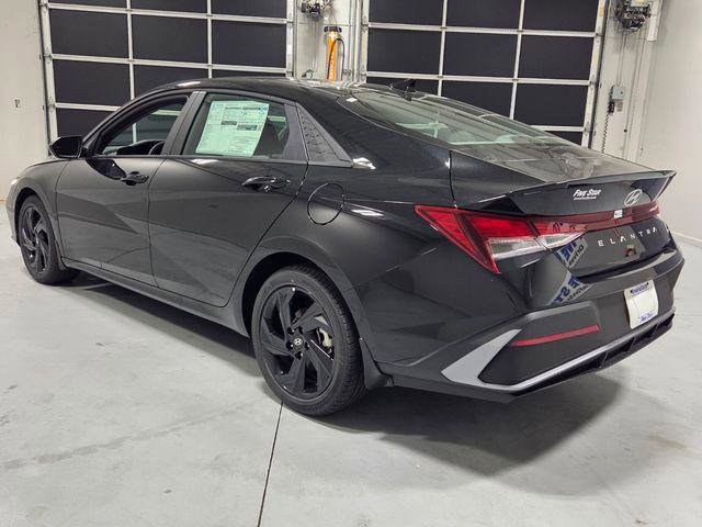New 2026 Hyundai Elantra Sport FWD image 9