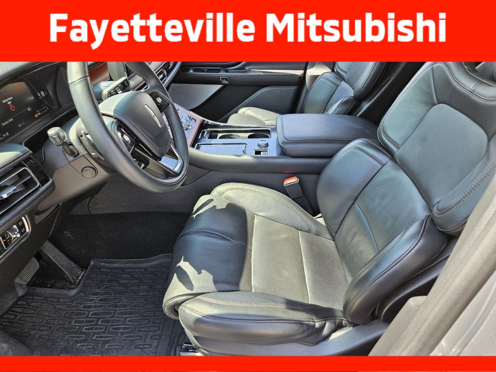 Used 2024 Lincoln Aviator Reserve w/ Equipment Group 201A RWD image 7