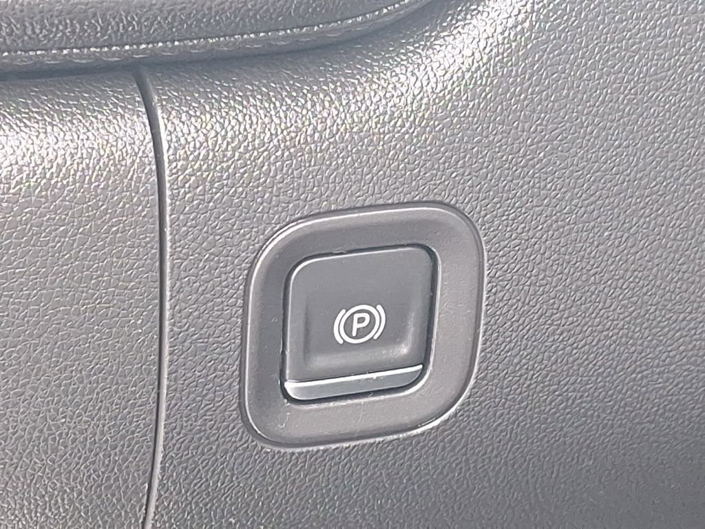 Certified 2021 GMC Sierra 1500 SLT w/ SLT Premium Package image 34