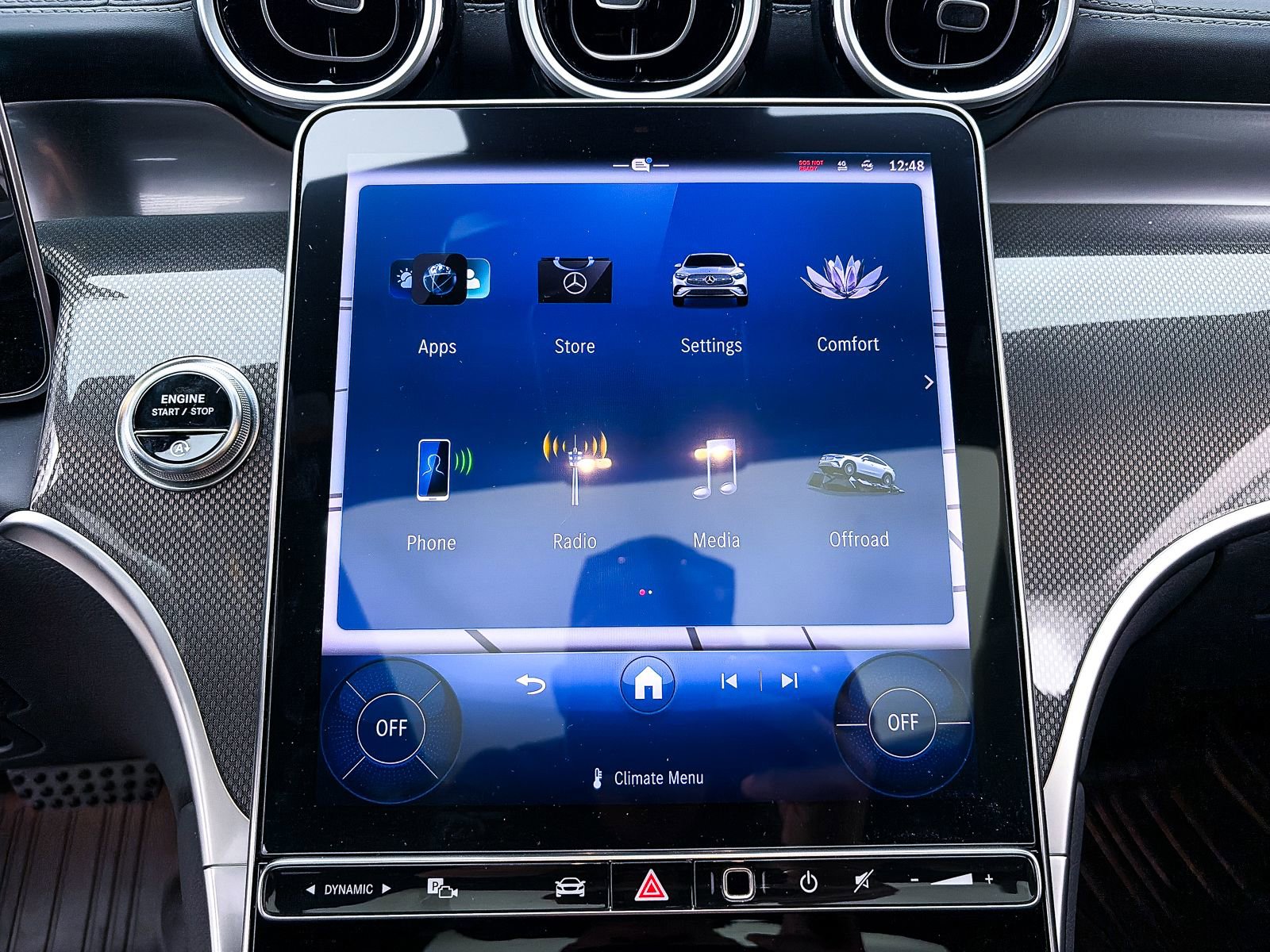 Used 2024 Mercedes-Benz GLC 300 4MATIC w/ AMG Line image 21