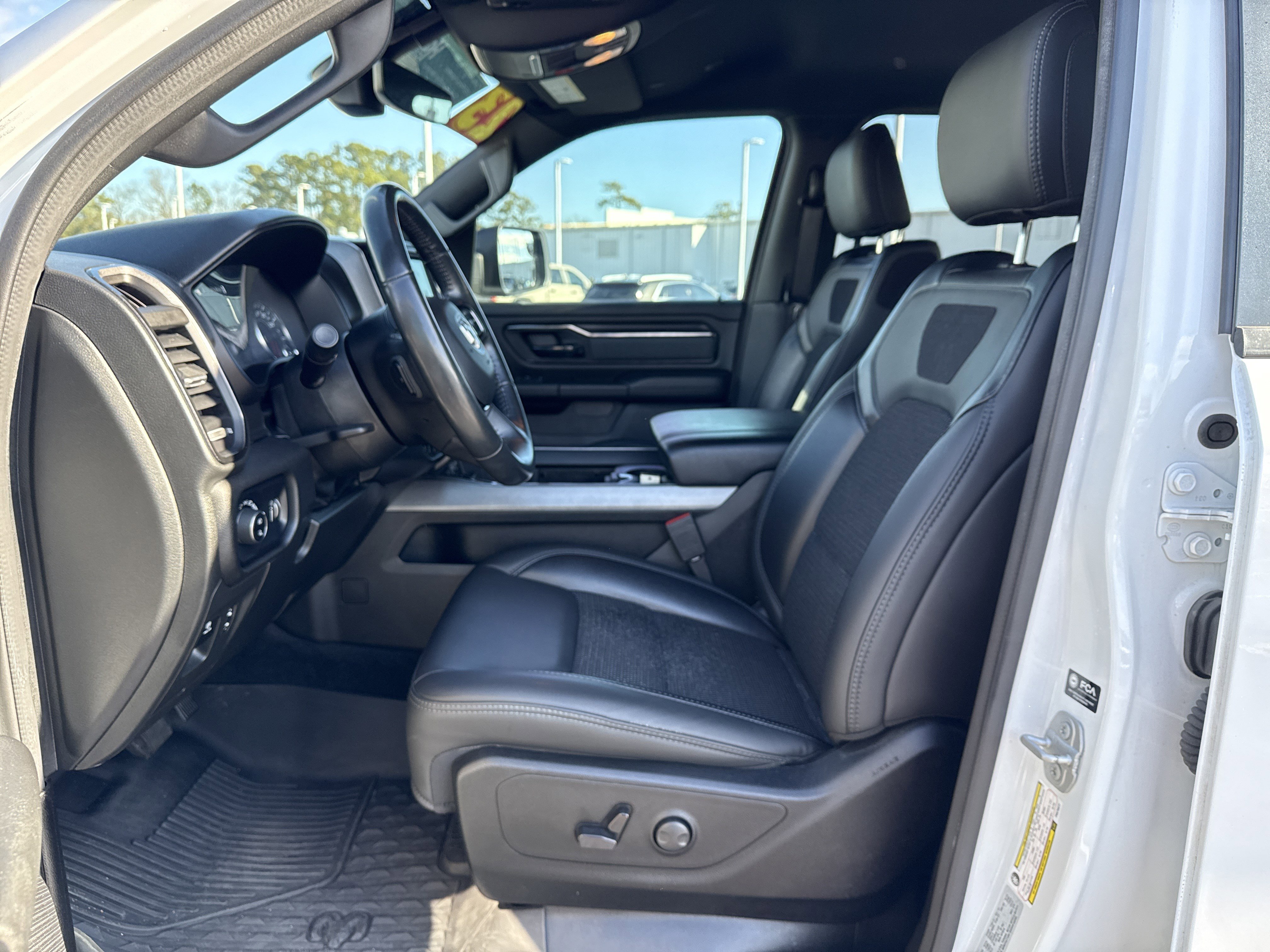 Used 2023 RAM 1500 Big Horn image 16