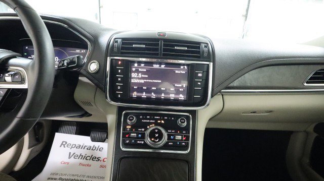 Used 2017 Lincoln Continental Reserve w/ Climate Package image 14