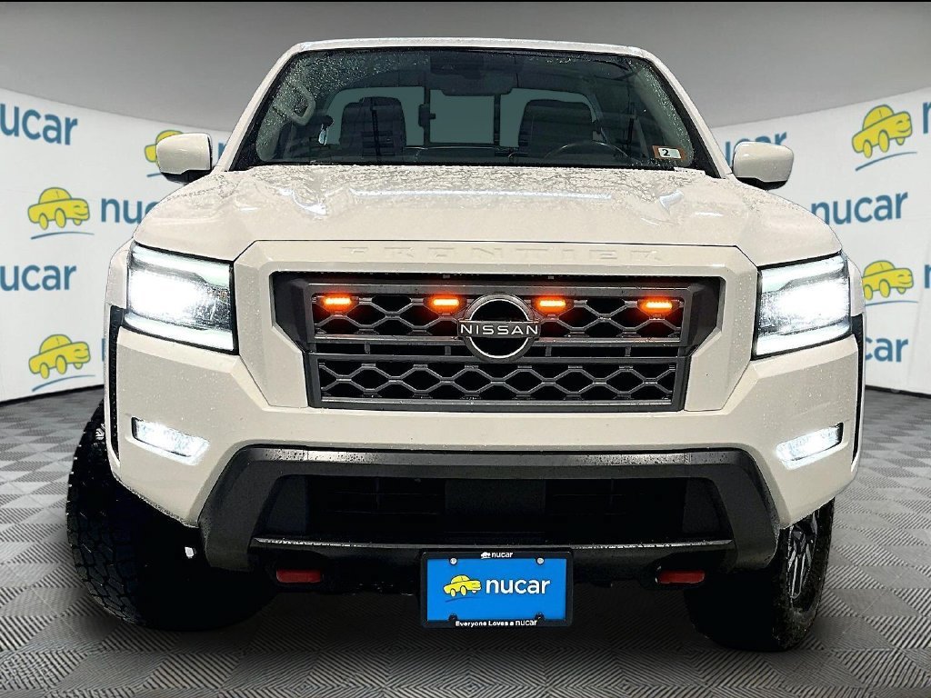 Used 2024 Nissan Frontier SL w/ Technology Package AWD/4WD image 2