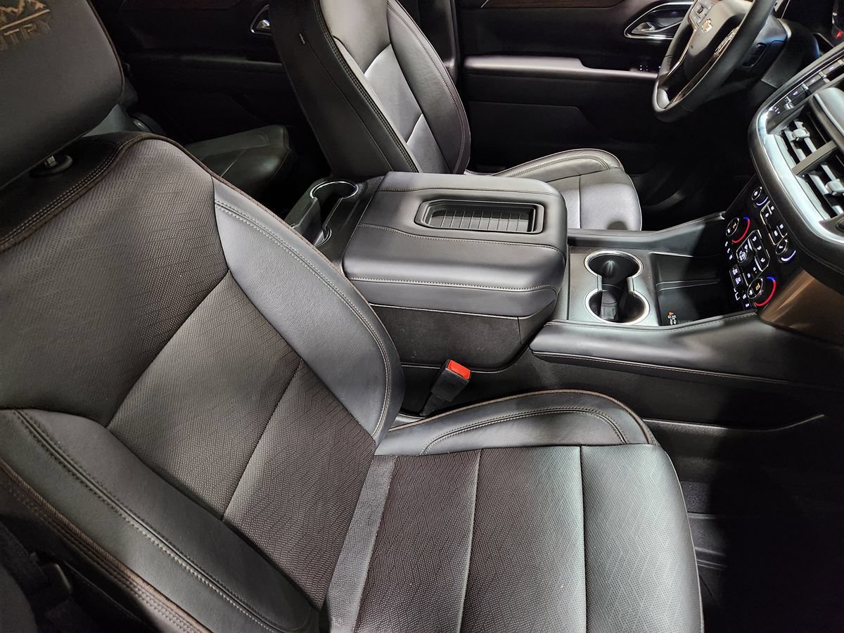 Used 2023 Chevrolet Tahoe High Country w/ Premium Package AWD/4WD image 32
