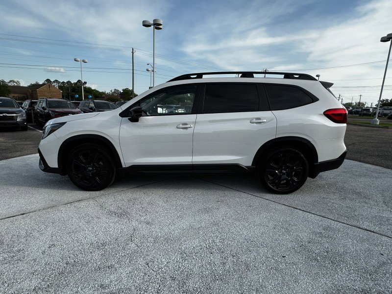 Certified 2025 Subaru Ascent Bronze Edition w/ Onyx Package image 4