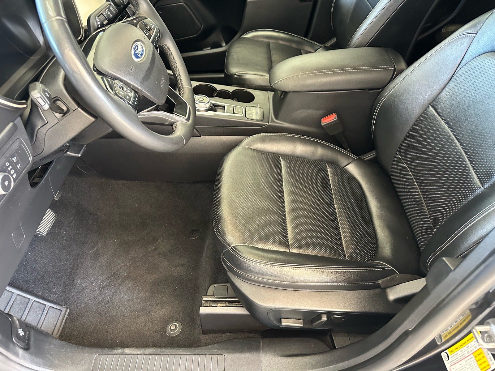 Certified 2022 Ford Escape SEL w/ Technology Package FWD image 16
