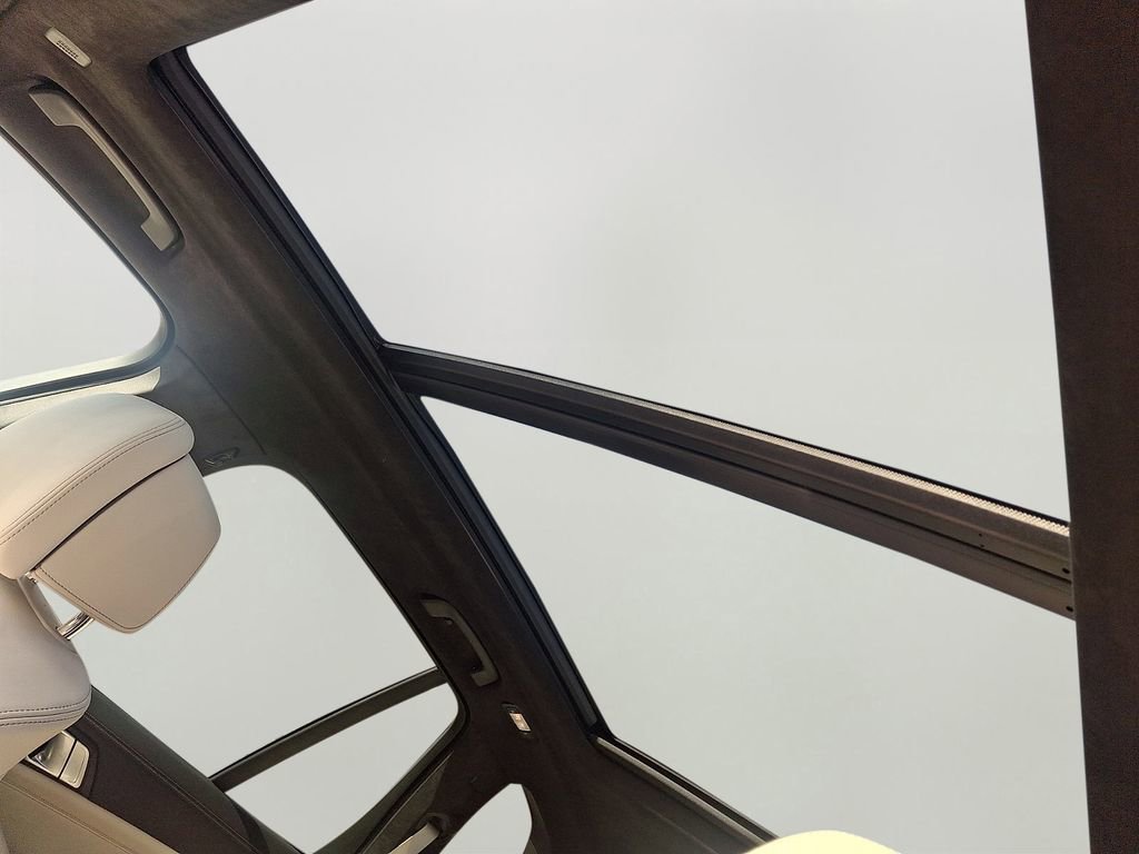 Used 2026 BMW X5 xDrive40i w/ M Sport Package image 15