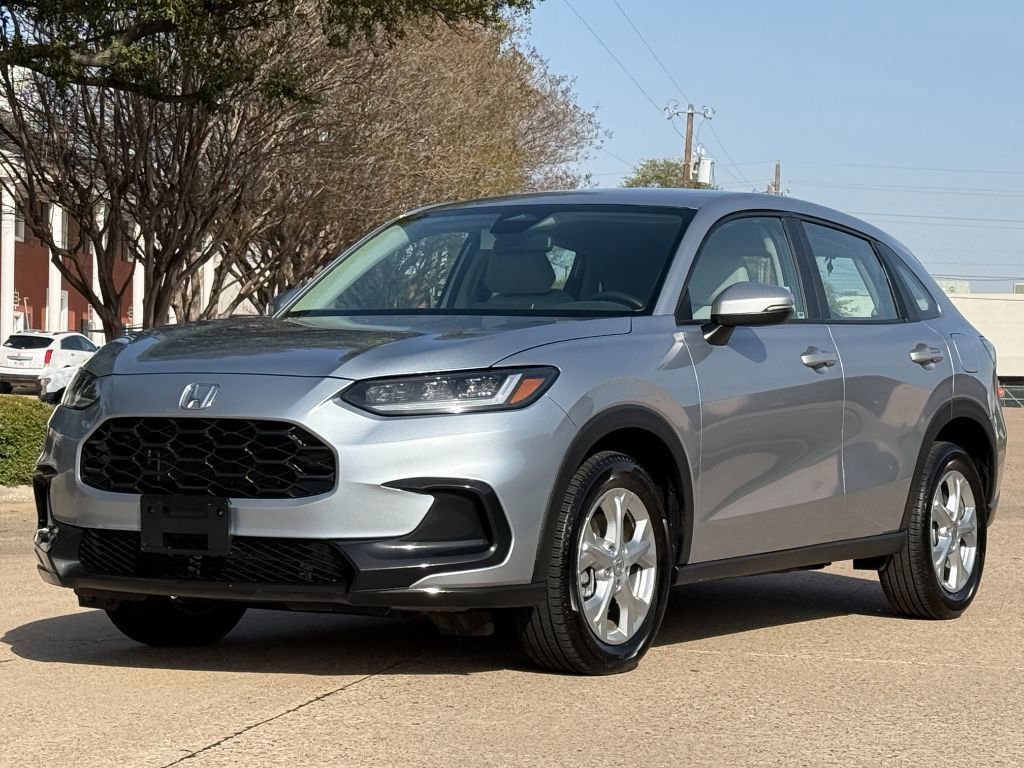 Used 2025 Honda HR-V LX image 2