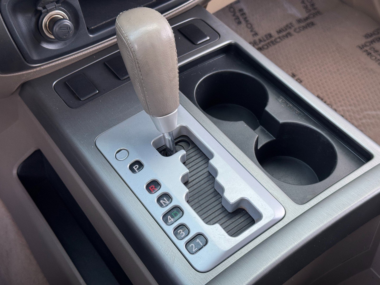 Used 2013 Nissan Armada SV image 25