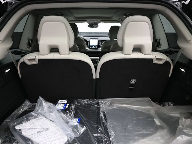 New 2026 Volvo XC90 B6 Ultra w/ Protection Package Premier AWD/4WD image 33