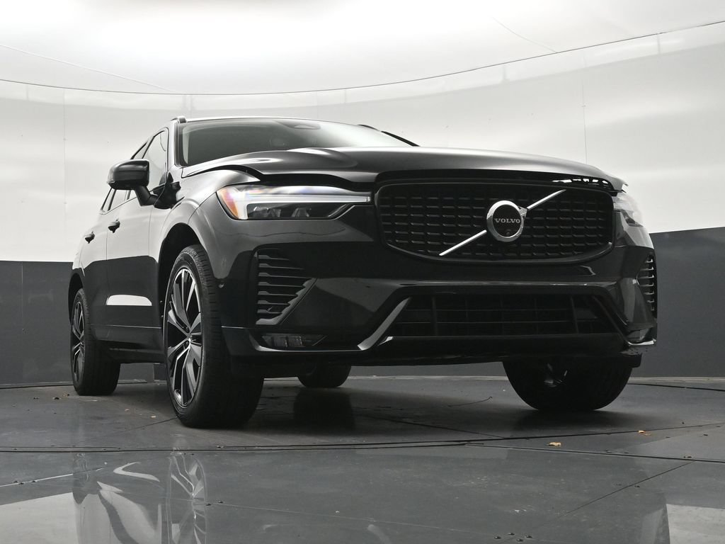 Used 2024 Volvo XC60 B5 Plus w/ Protection Package Premier AWD/4WD image 31