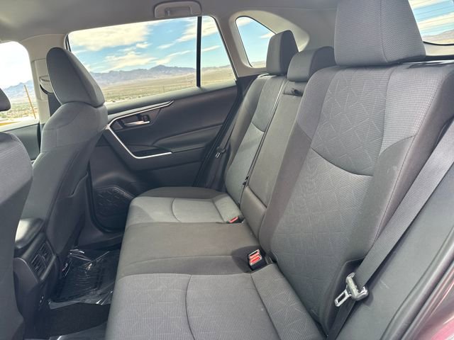 Used 2025 Toyota RAV4 XLE FWD image 30