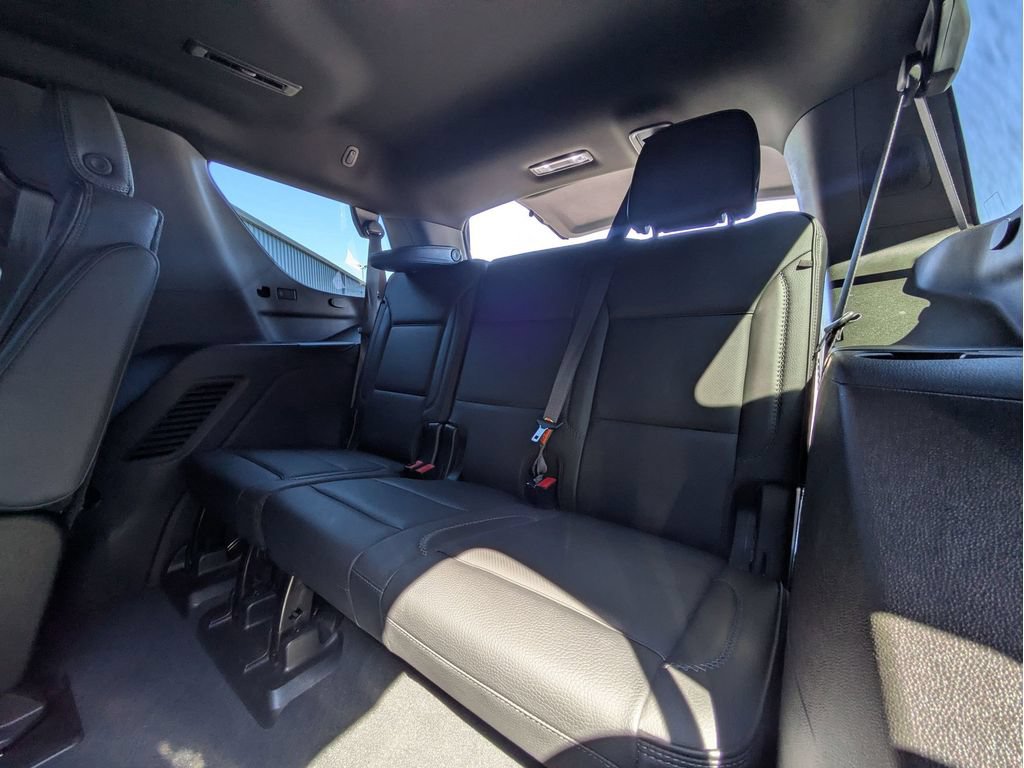 Used 2021 GMC Yukon Denali w/ Denali Ultimate Package AWD/4WD image 31
