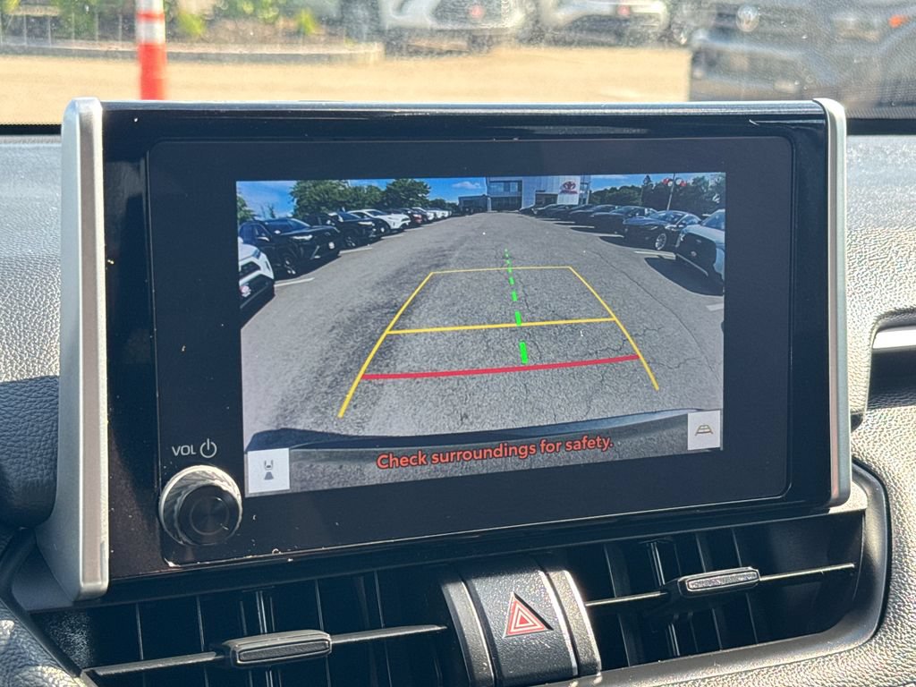 Used 2024 Toyota RAV4 XLE FWD image 24