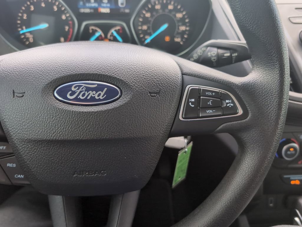Used 2018 Ford Escape SE FWD image 16