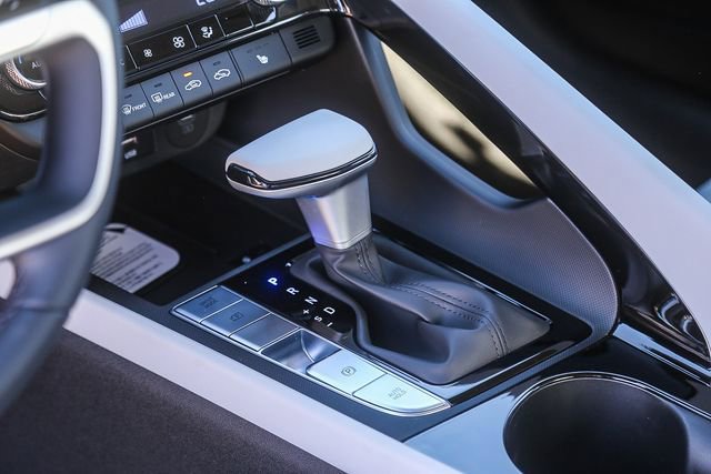 New 2026 Hyundai Elantra Limited FWD image 23