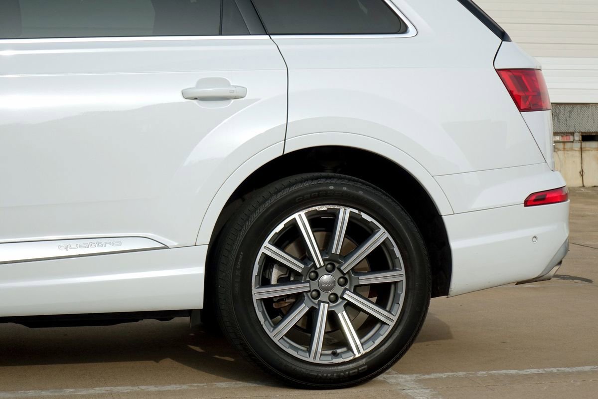 Used 2019 Audi Q7 2.0T Premium Plus w/ Premium Plus Package AWD/4WD image 25