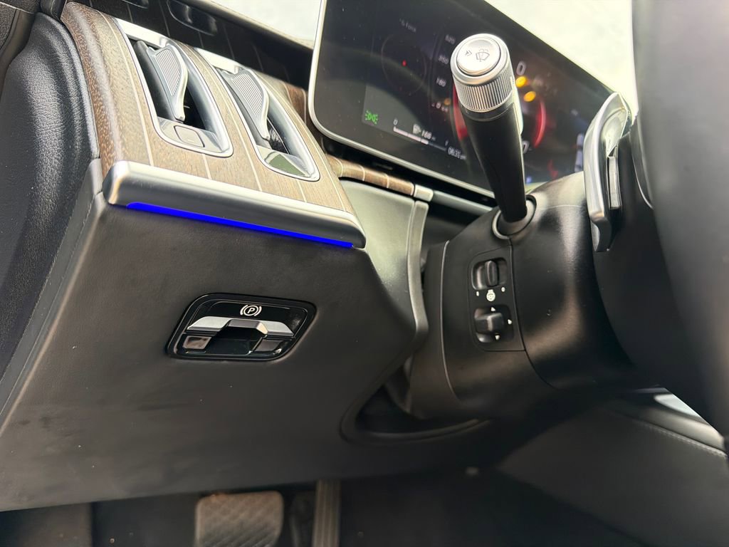 Used 2022 Mercedes-Benz S 580 4MATIC Sedan w/ Rear Seat Package image 35