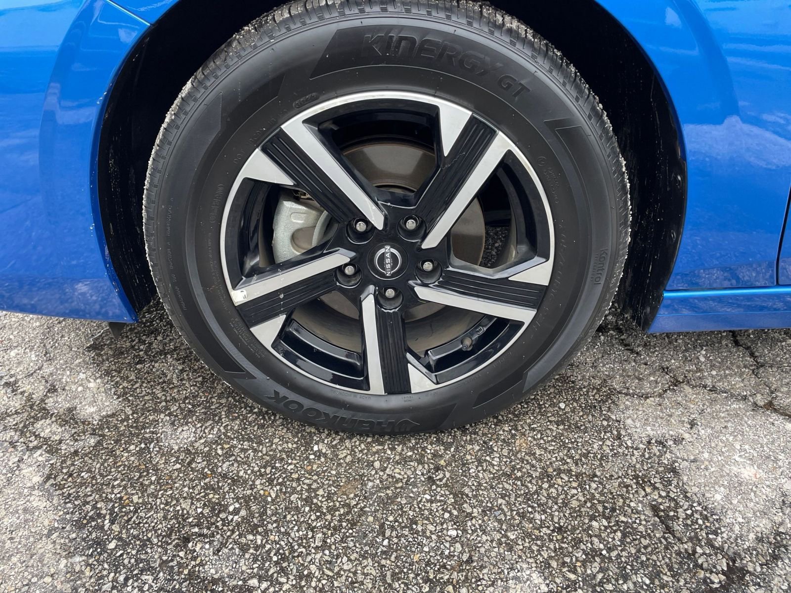 Used 2025 Nissan Sentra SV image 28