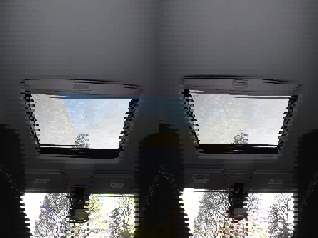 Certified 2023 Honda Accord EX image 21