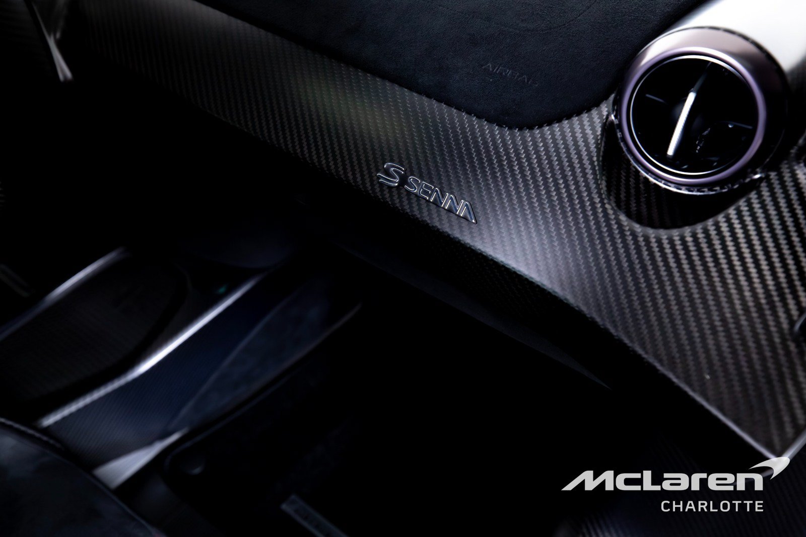 Used 2019 McLaren Senna RWD image 20