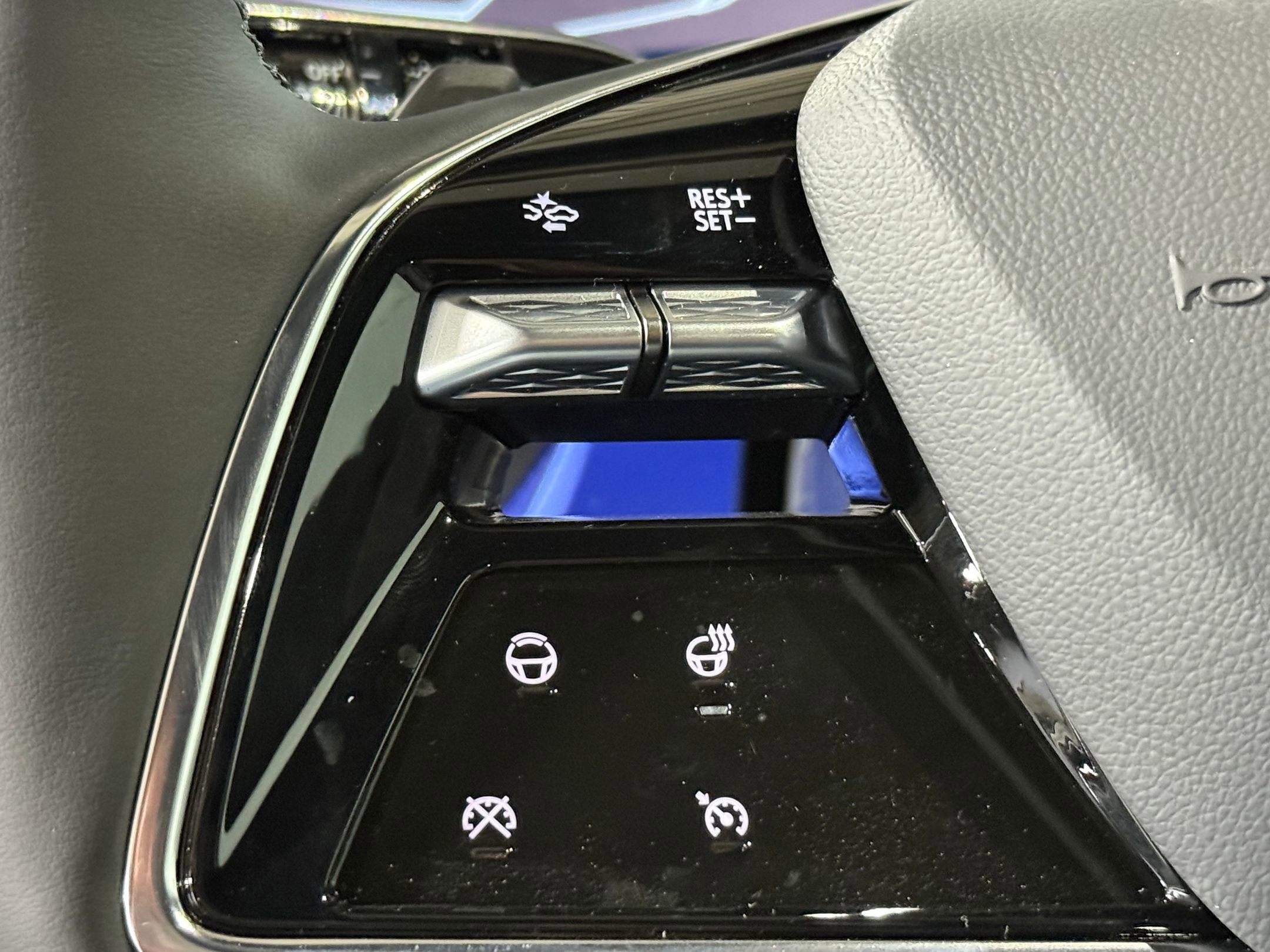 New 2026 Cadillac Optiq Sport 1 image 15