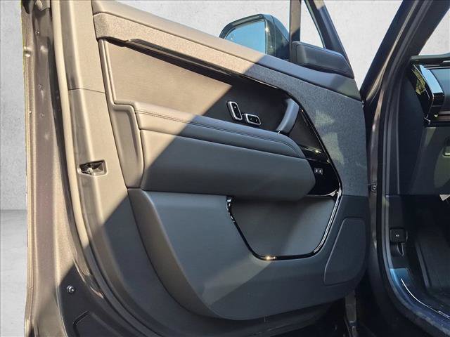 New 2027 Land Rover Range Rover Sport Dynamic SE AWD/4WD image 9