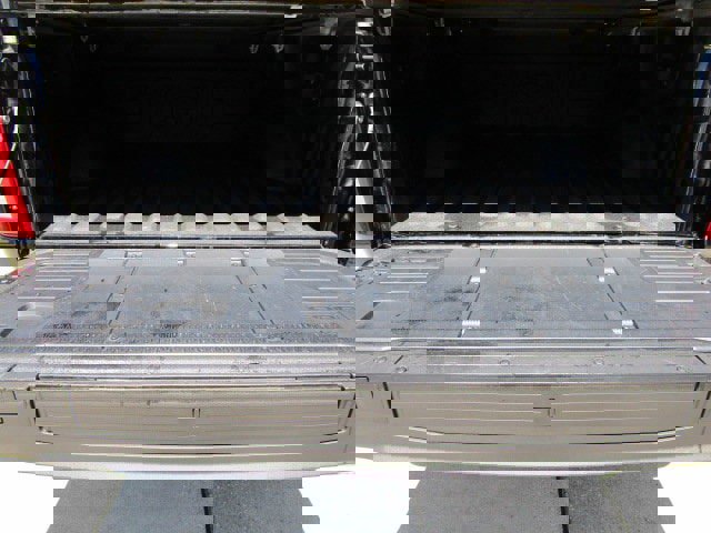 Used 2023 Ford F150 Lariat w/ Equipment Group 502A High image 8