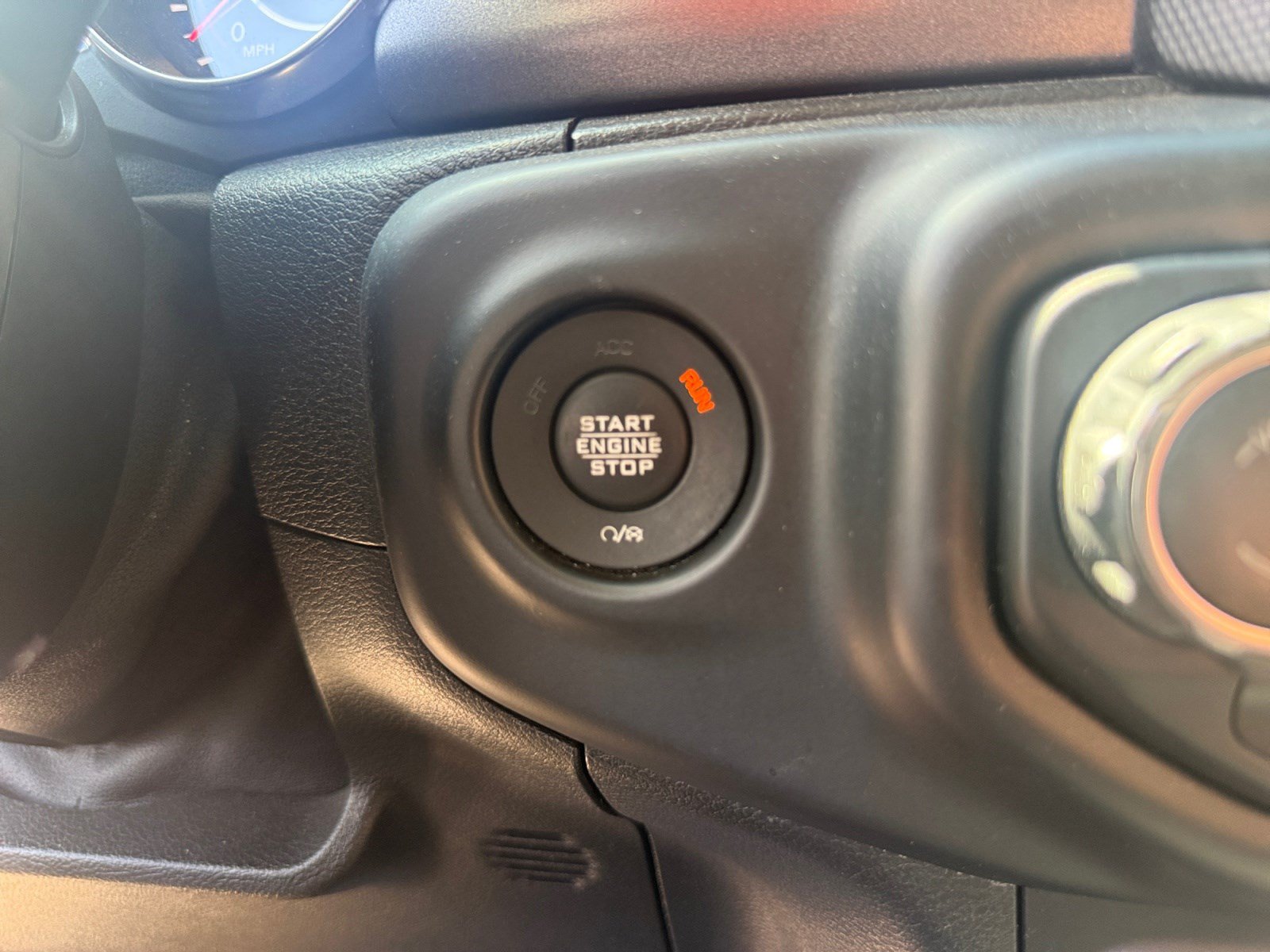 Used 2021 Jeep Gladiator Mojave w/ LED Lighting Group AWD/4WD image 28
