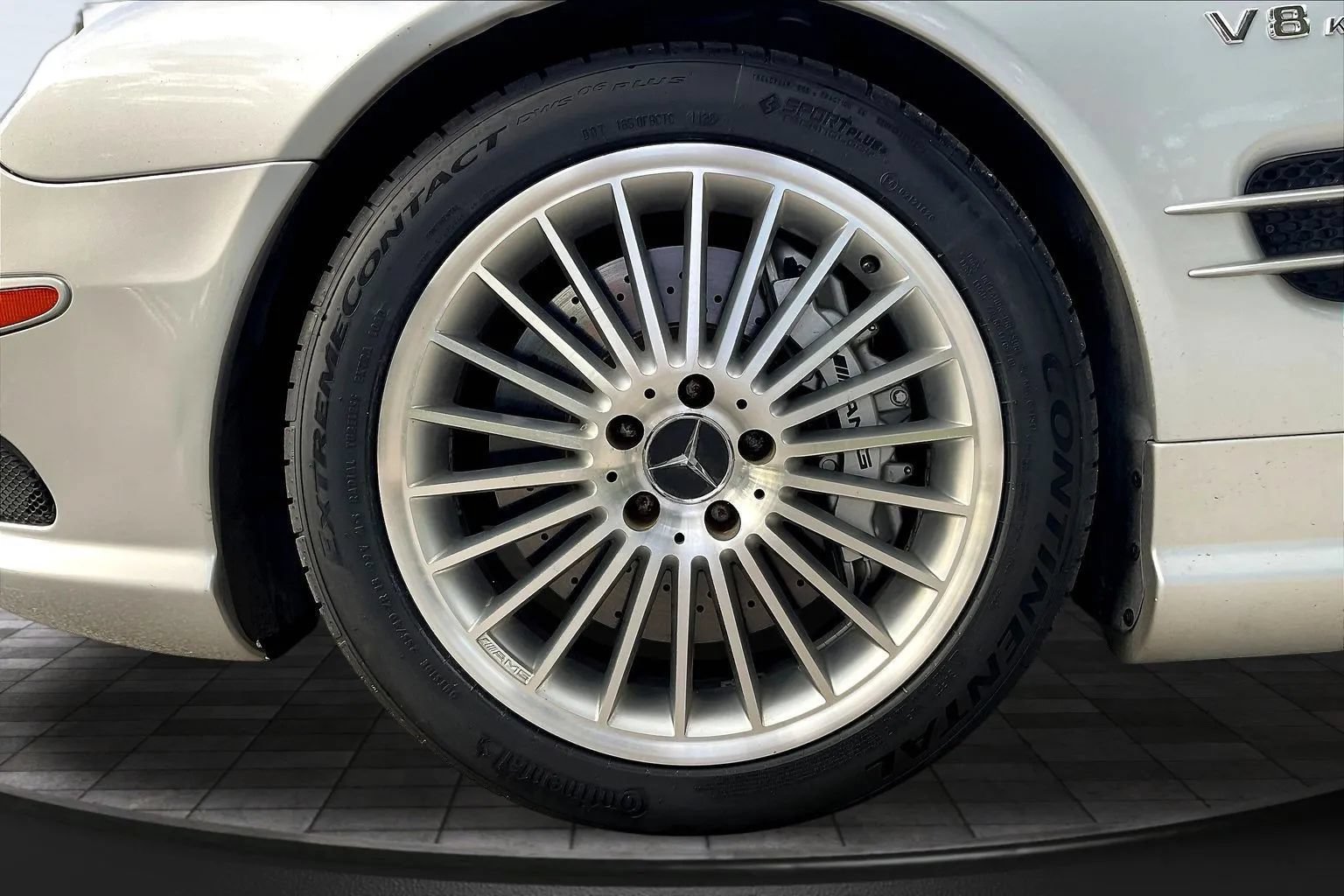 Used 2004 Mercedes-Benz SL 55 AMG image 31