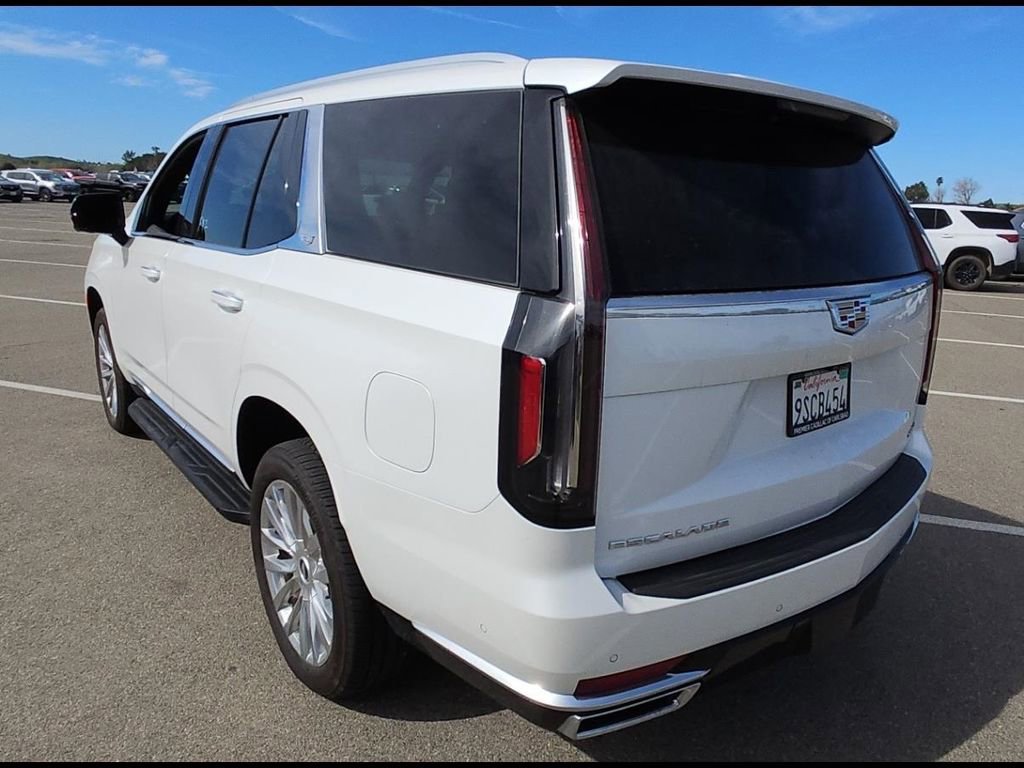 Used 2024 Cadillac Escalade Premium Luxury AWD/4WD image 9