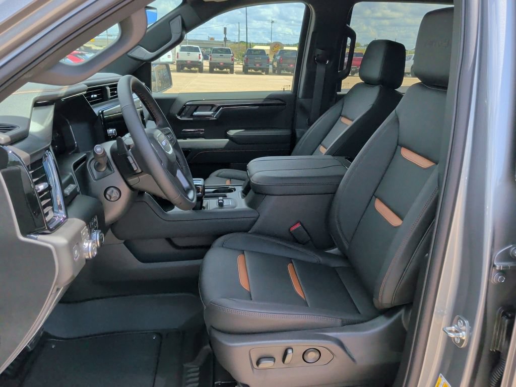 New 2026 GMC Sierra 1500 AT4 w/ AT4 Premium Package AWD/4WD image 13
