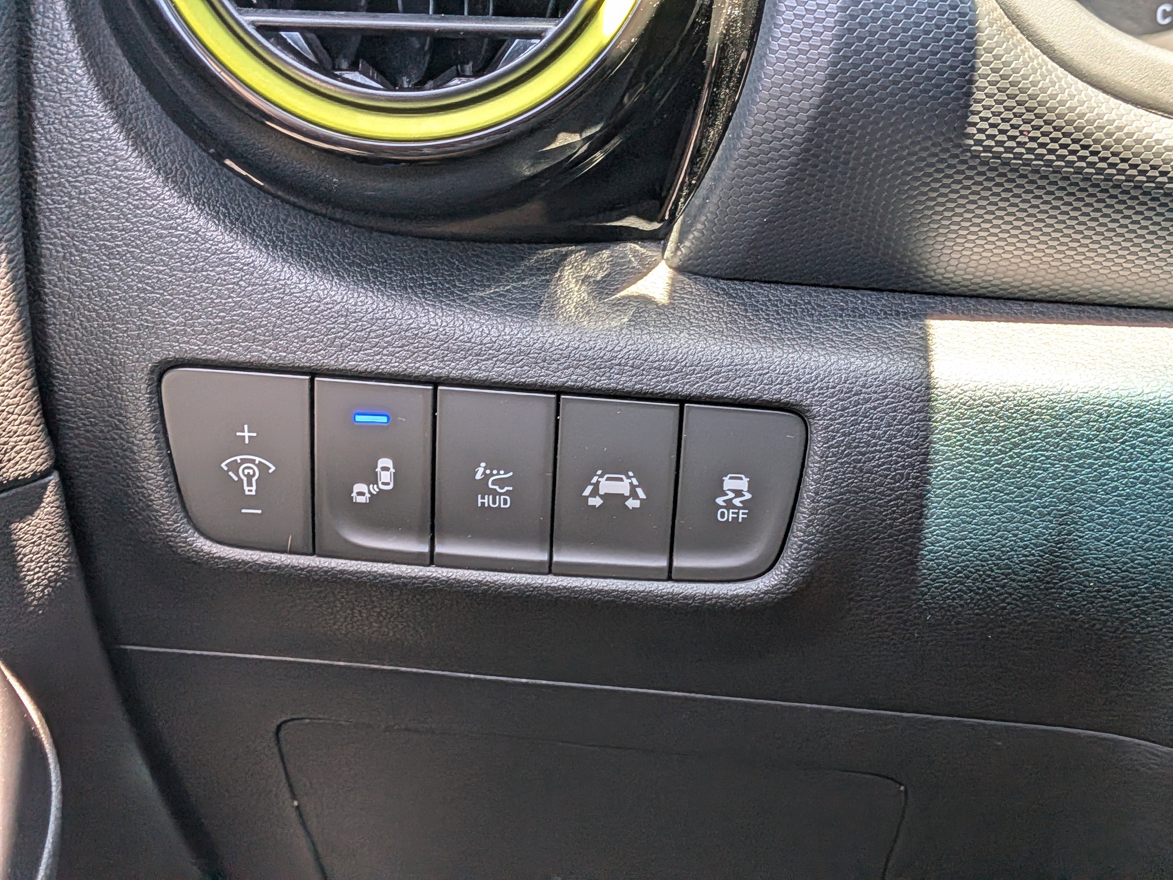 Used 2020 Hyundai Kona Ultimate image 23