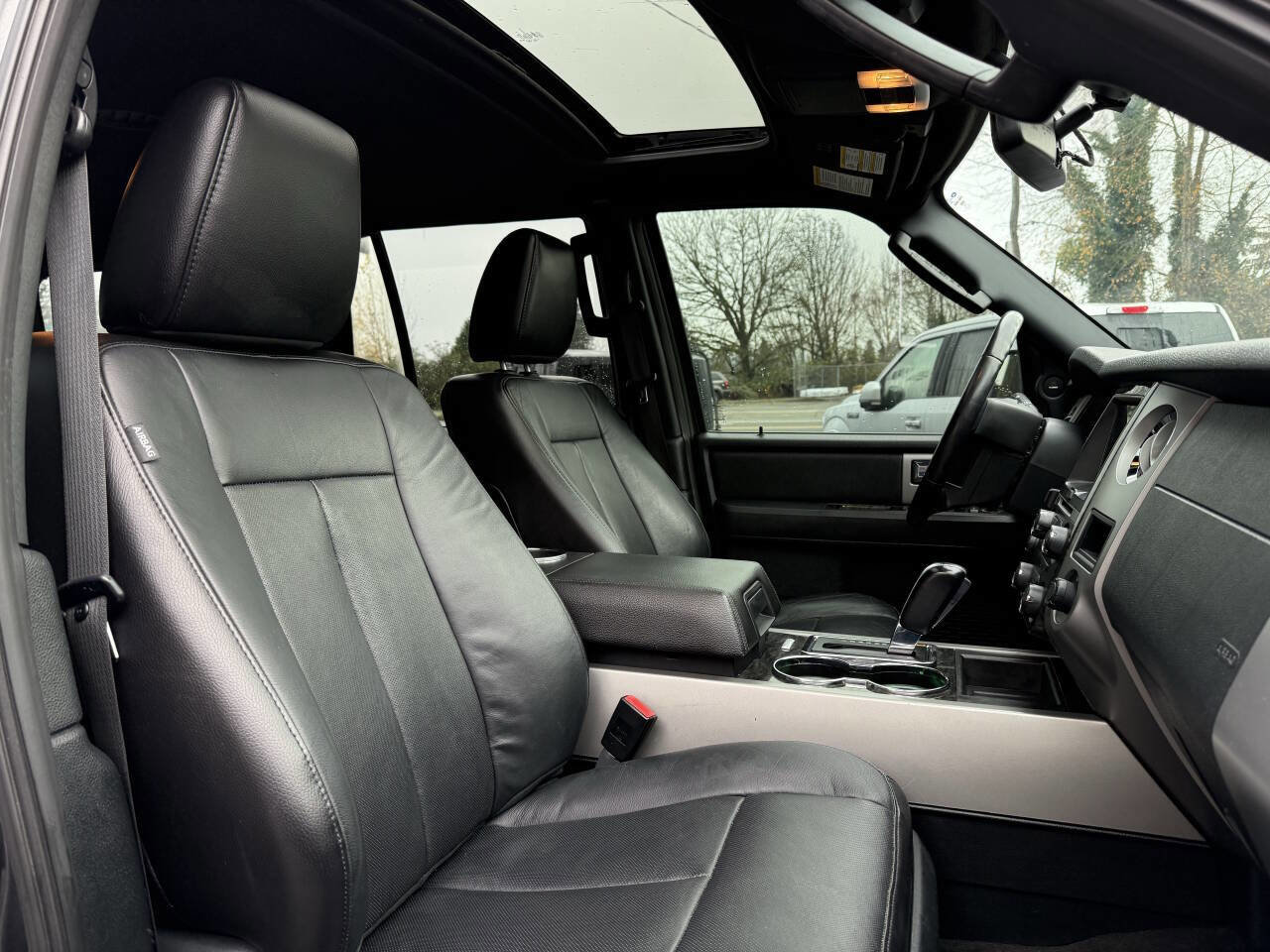 Used 2016 Ford Expedition Limited w/ Equipment Group 301A image 25