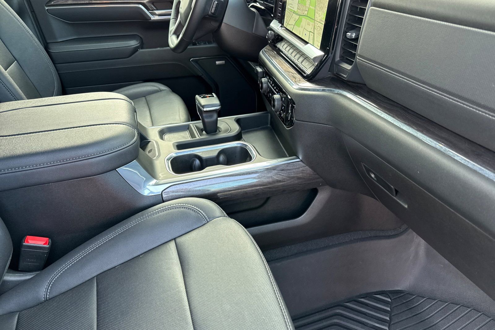 Used 2023 Chevrolet Silverado 1500 LTZ image 16